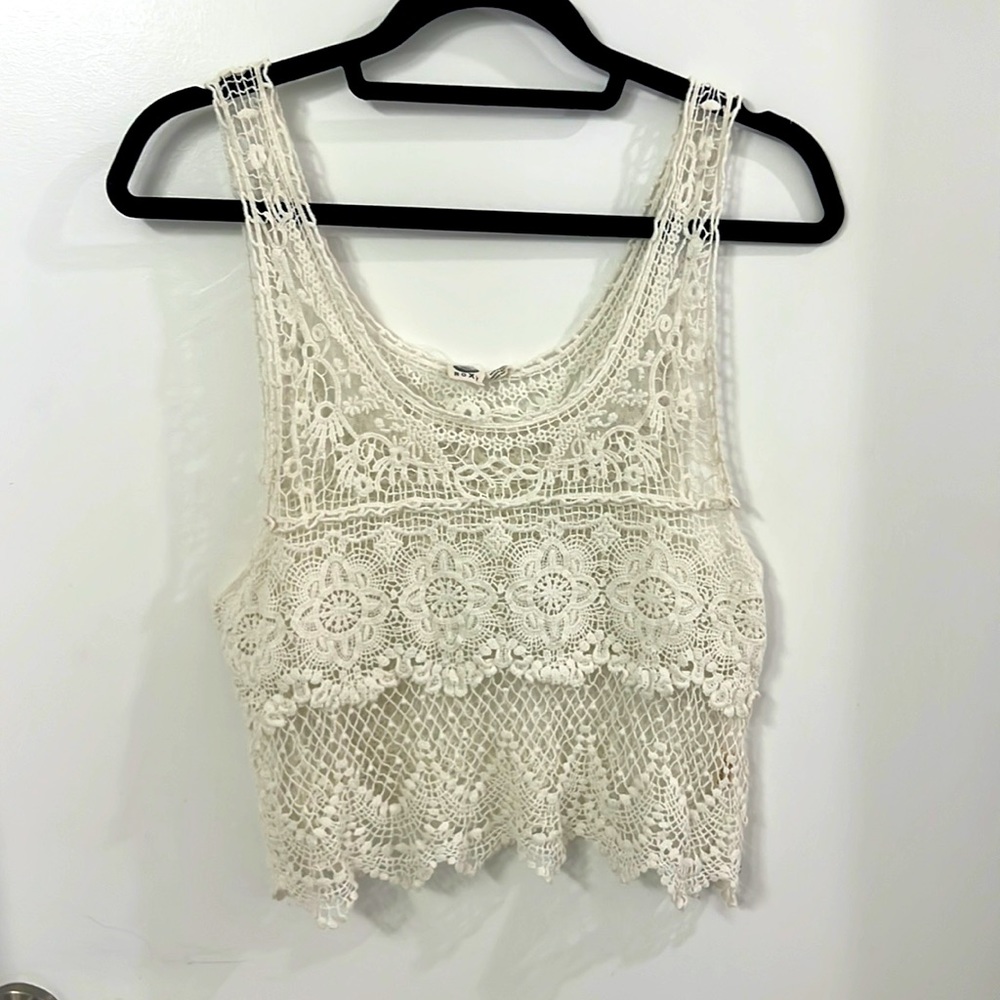 Roxy lace tank size medium
